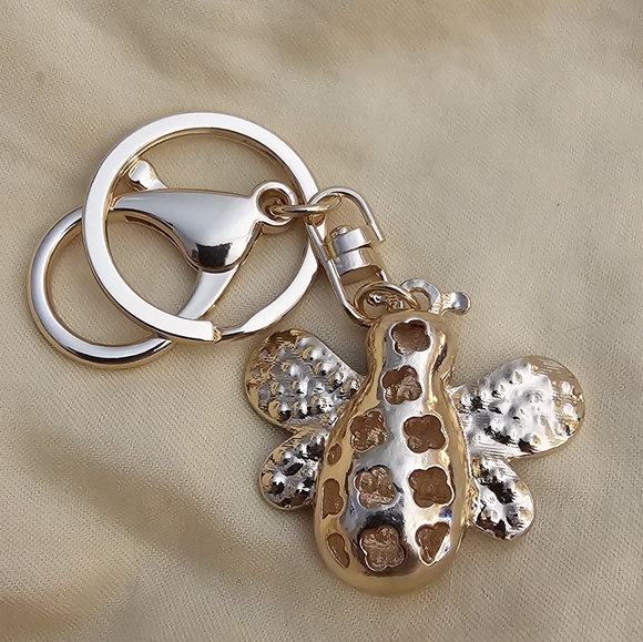 🐝 Bee Keychain, Pink & White Crystals, Rose Gold Plating, NWT - Picture 4 of 4
